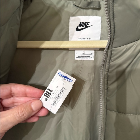 Nike Sage Green Puffer Vest - Picture 2 of 3